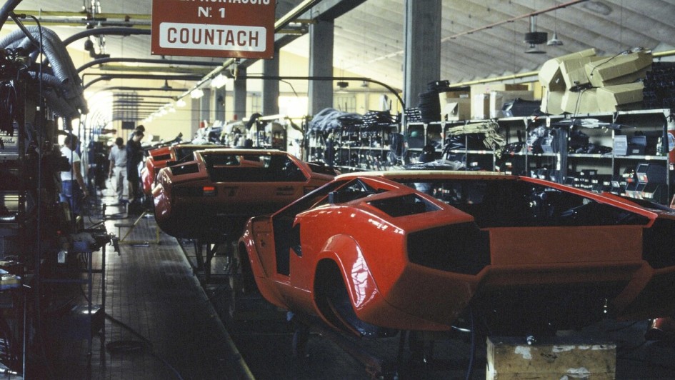 Countach – Der extremste Lamborghini-Keil ging Anfang der 1970er in Serie und beschleunigte die Italo-Supercars in die nächste Ära