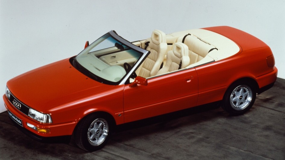 Als Studie debütierte das Audi Cabriolet schon auf der IAA 1989 – der Marktstart des begehrten Sonnenkönigs erfolgte aber erst im Mai 1991