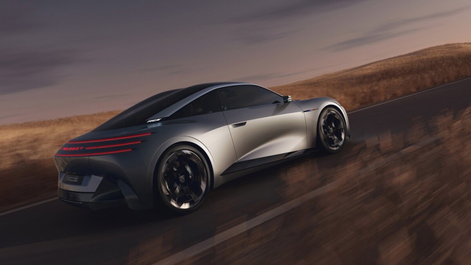 Der RCZ Vision, so der offizielle Name der Studie, bildet eine Hommage an das Original, nur deutlich klarer und reduzierter im Design
