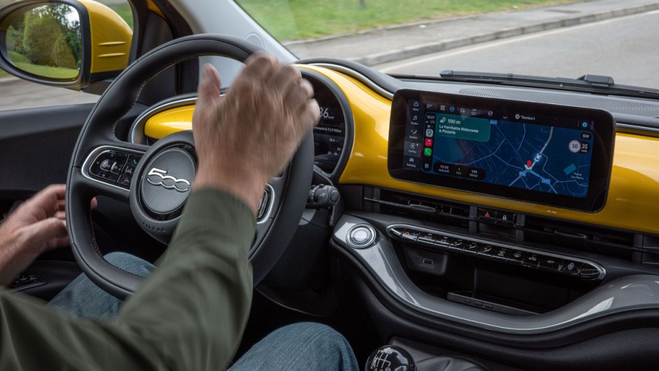 Fiat 500 Hybrid aus dem Jahr 2026 Innenraumfoto