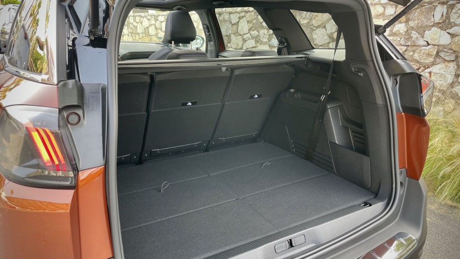 Peugeot 5008 Kofferraum mit umgelegter dritter Sitzreihe