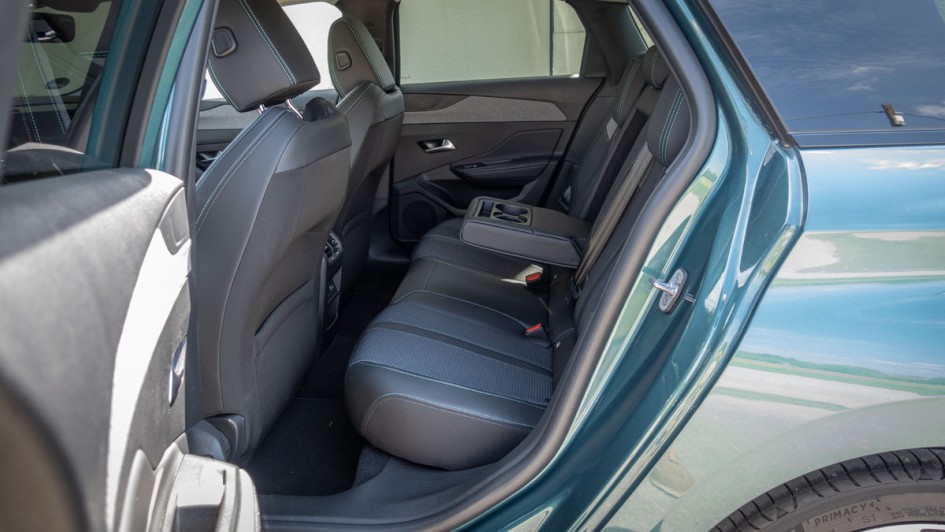 Peugeot 308 SW 1.5d Foto von den Rücksitzen