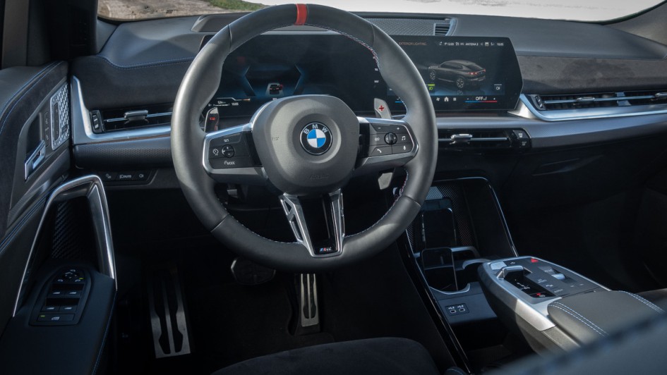 Cockpit-Foto vom X2 M35i