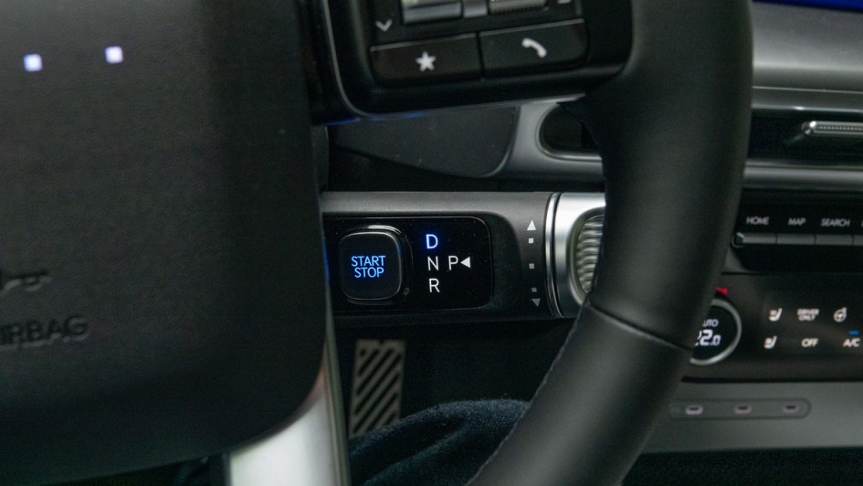 Gangwahlhebel mit integriertem Motor-Startknopf im Hyundai Ioniq 9 Techniq