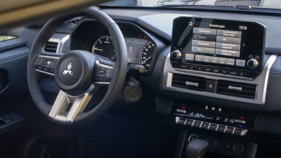 Innenaufnahme des neuen Mitsubishi L200