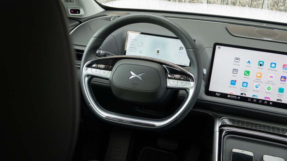 Foto vom Xpeng G9 Lenkrad im Detail