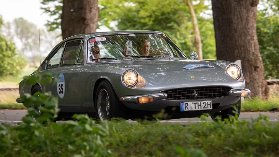 Ferrari 365 GT 2+2 Coupé 1968 Rallye
