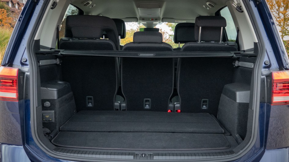 Riesiger Kofferraum im VW Touran 2025