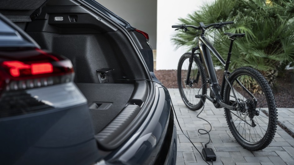 Audi Q4 e-tron SUV BEV