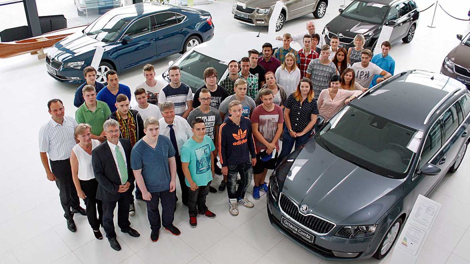 Autohaus-Peter-Gruppe 32 Azubis 2016
