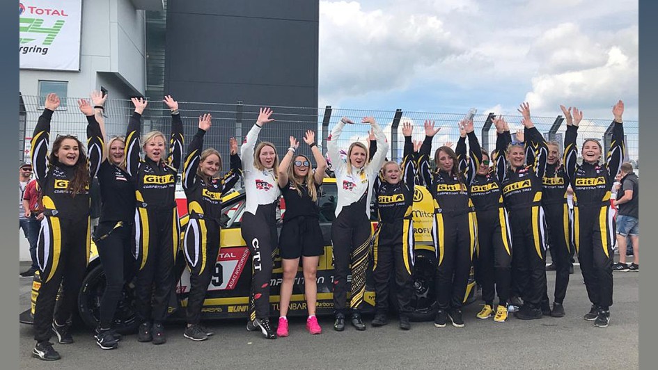 Frauenpower in der Grünen Hölle