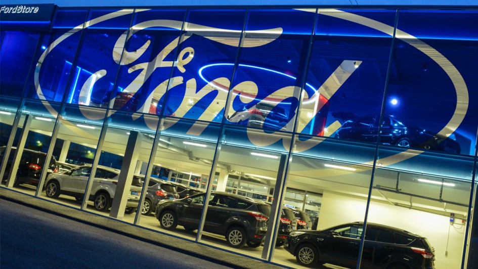 Lauff eröffnet Ford-Store in Moers 