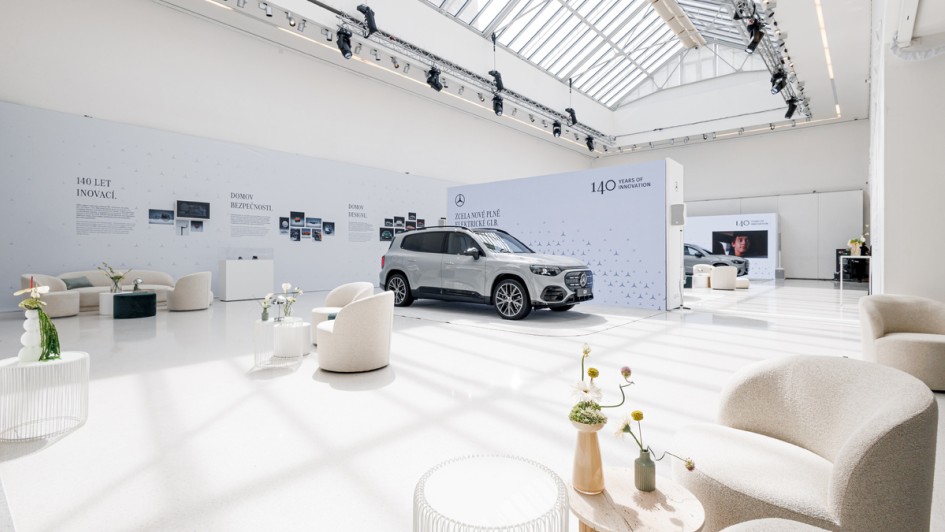 Mercedes-Benz Brand Studio-Konzept