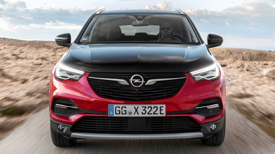 Opel-Grandland-X-Hybrid4-5