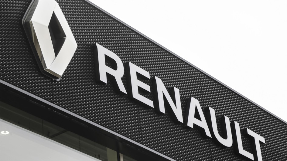Renault-Autohaus-CI-06