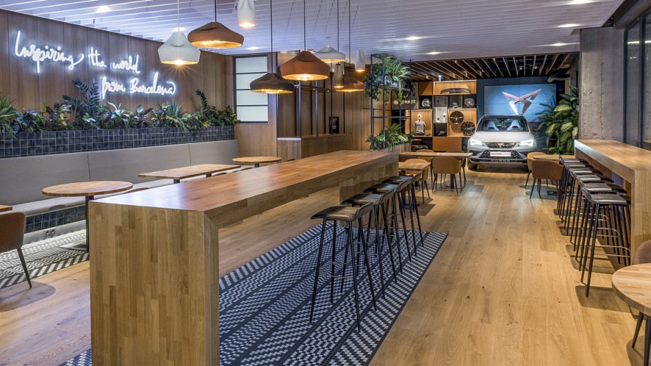 Seat-Hola-Tapas-Bar-2