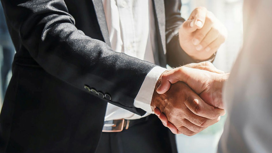 Shake-Hands-Kooperation