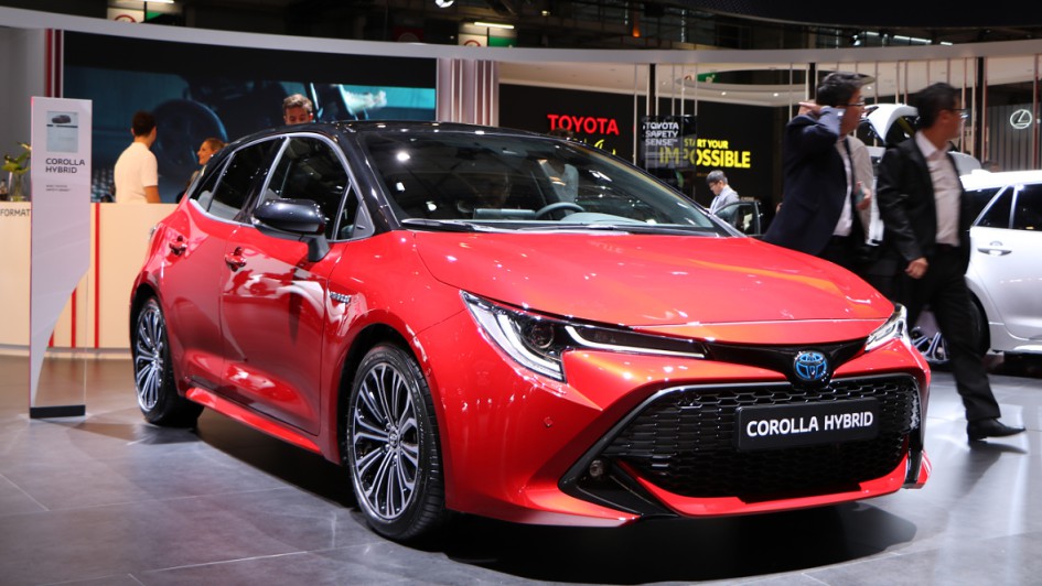 Toyota-Corolla-Hybrid-Paris