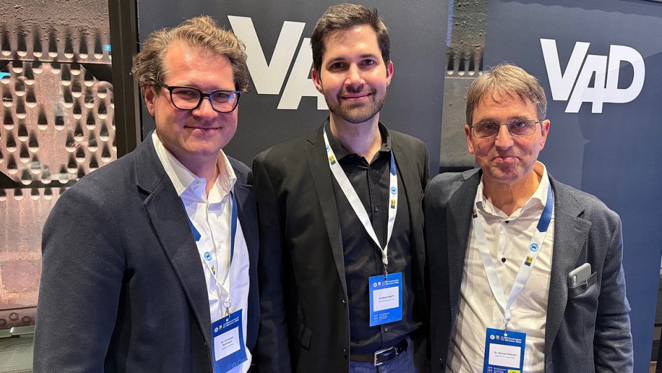 An der VAD-Bar beim ZDK-Neujahrsgipfel traf sich die Kfz-Branche