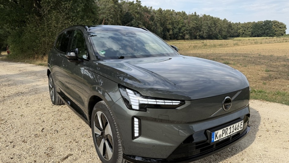 Volvo EX90