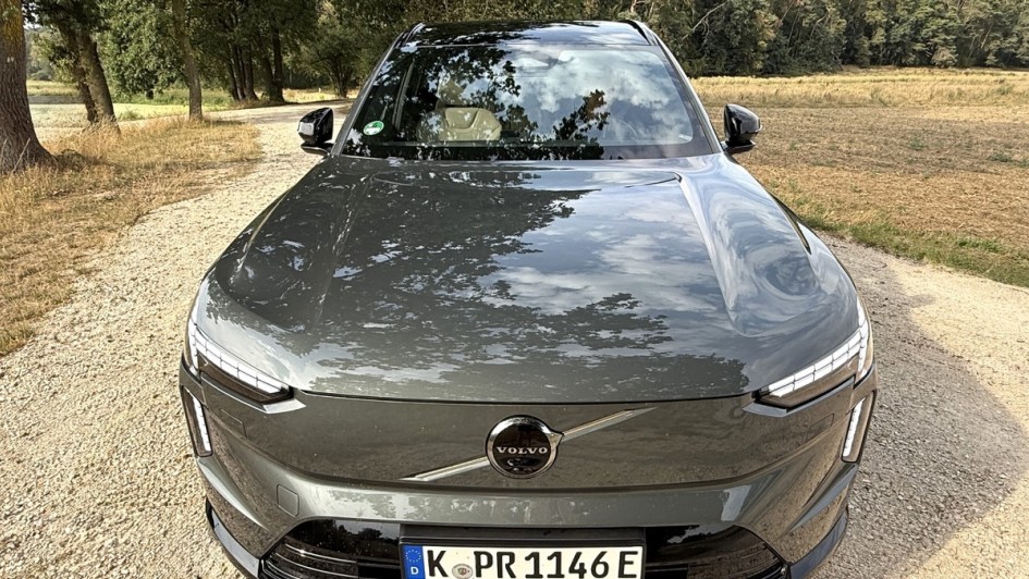 Volvo EX90