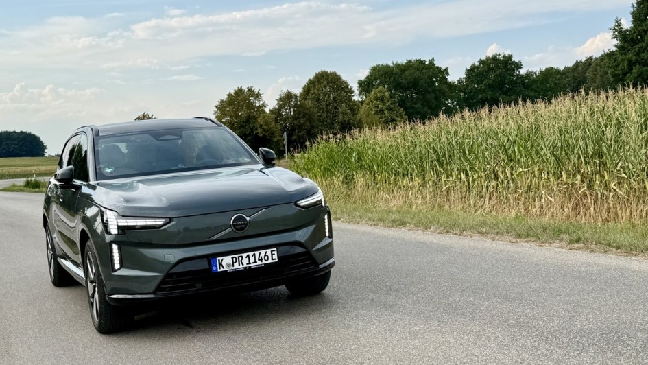 Volvo EX90