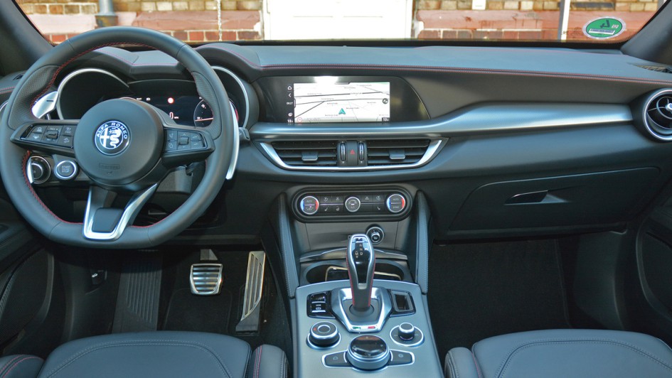 Alfa Romeo Stelvio Test (2023)