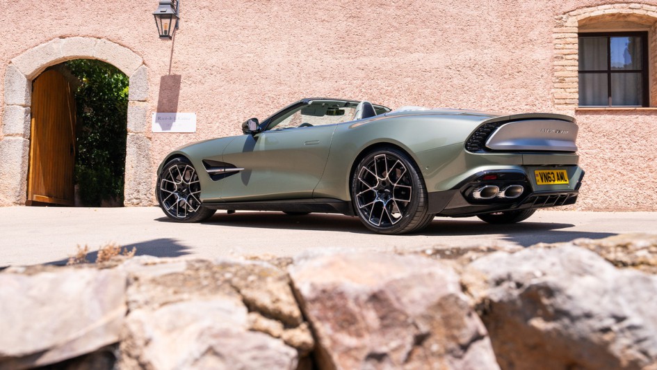 Aston Martin Vanquish Volante