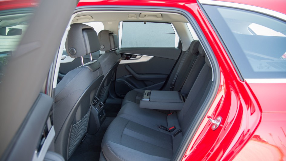 Audi A4 Avant 35 TFSI Rücksitze