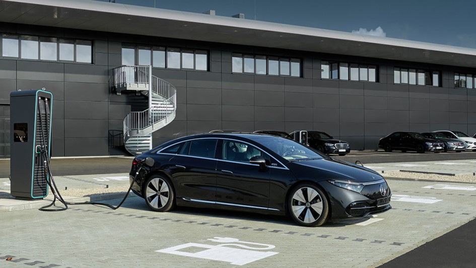 Auto-Scholz Bamberg; Ladeinfrastruktur; Ladesäule; Mercedes-Autohaus; Ladestation