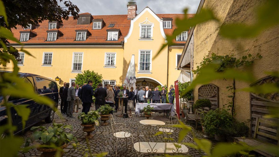 AUTOHAUS Bankenmonitor 2021