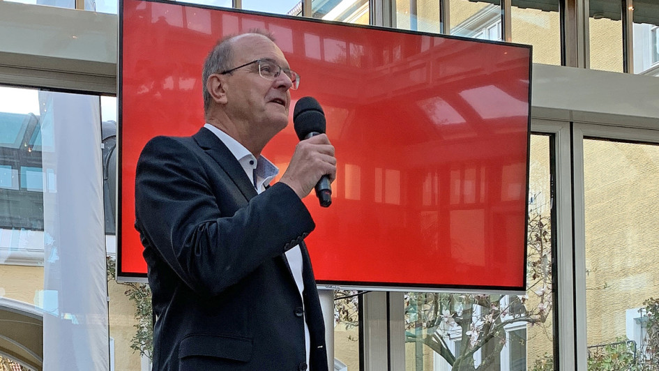 AUTOHAUS VersicherungsMonitor 2022/23