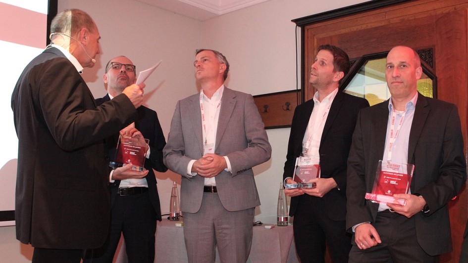 AUTOHAUS VersicherungsMonitor 2025