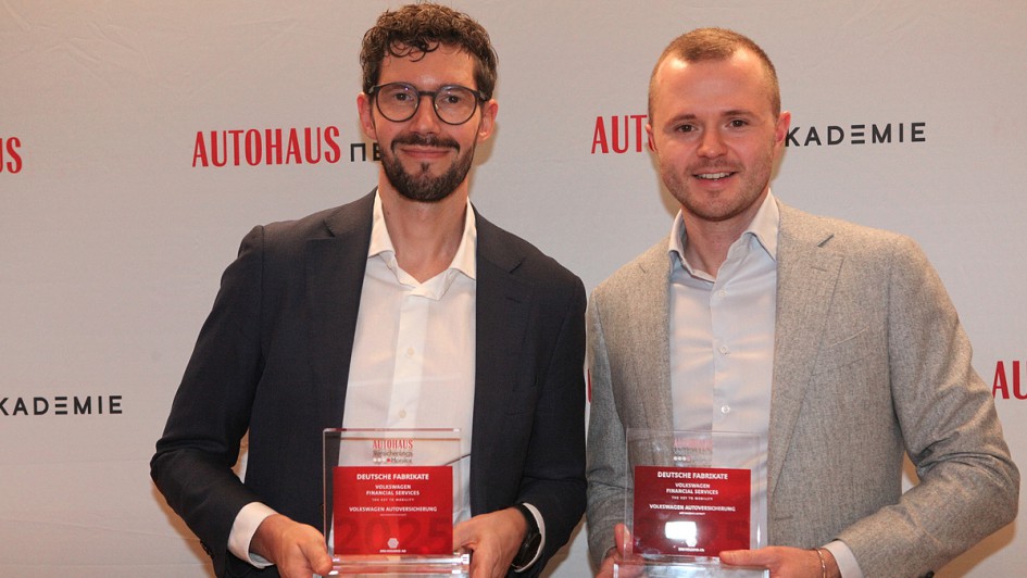 AUTOHAUS VersicherungsMonitor 2025