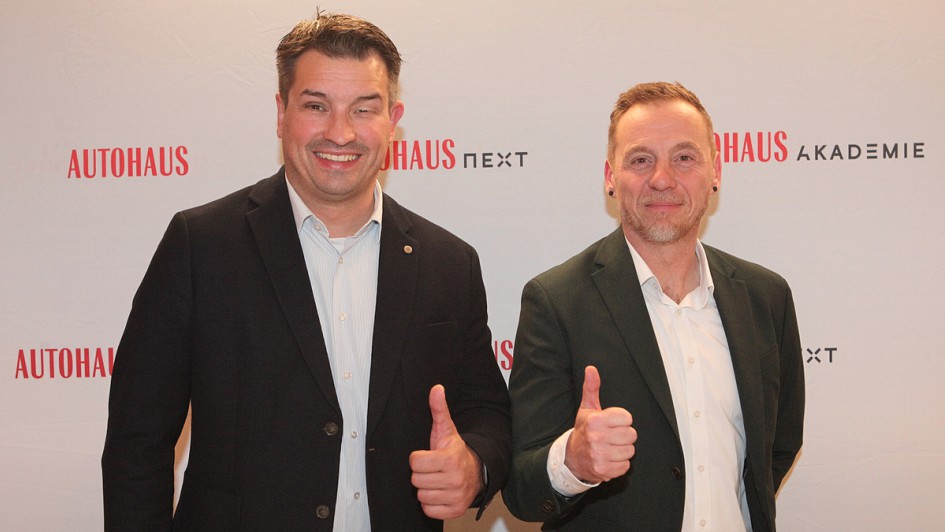 AUTOHAUS VersicherungsMonitor 2025