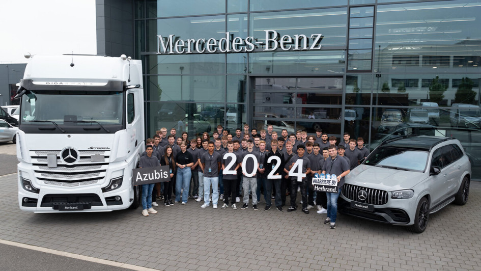 Azubistart-Herbrand-Gruppe-2024-Fichtenhain