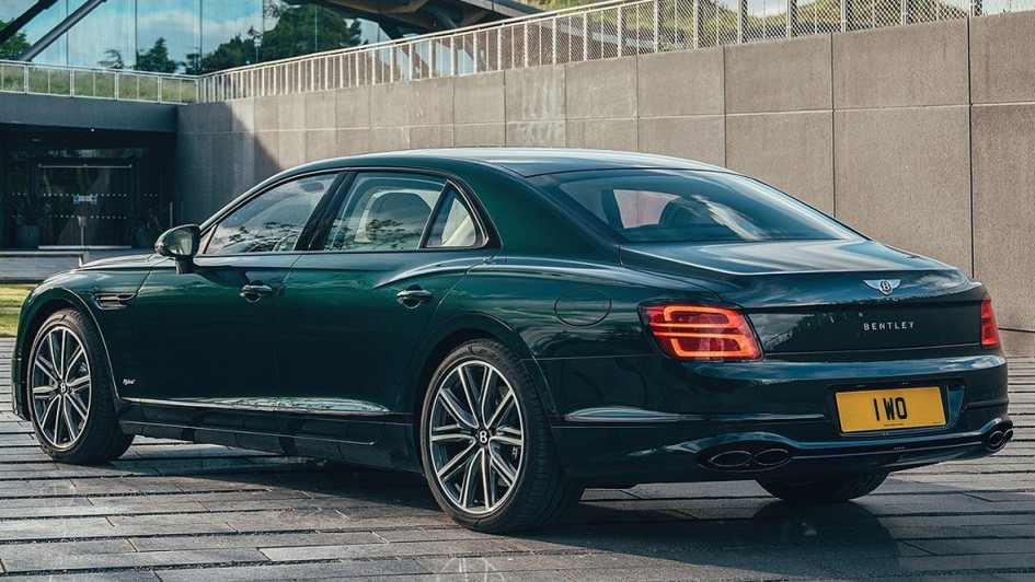 Bentley Flying Spur Hybrid (2022)