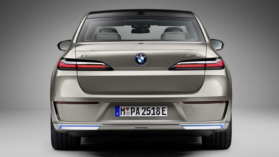 BMW i7 (2023)