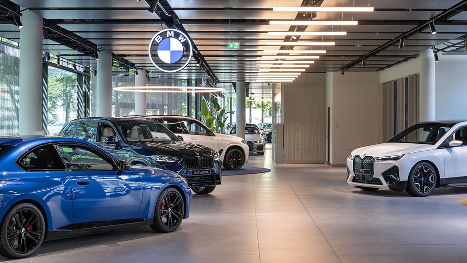 BMW Niederlassung München mit Retail.Next-Gestaltung