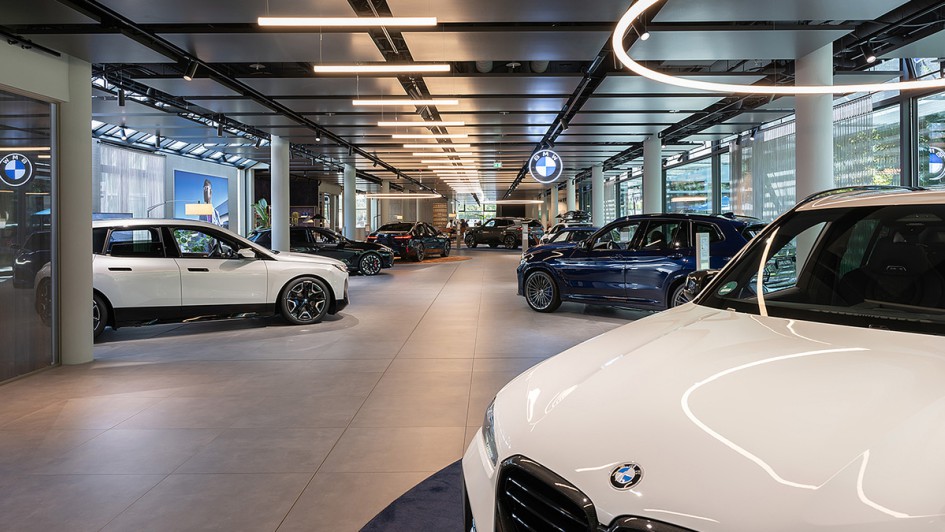 BMW Niederlassung München mit Retail.Next-Gestaltung
