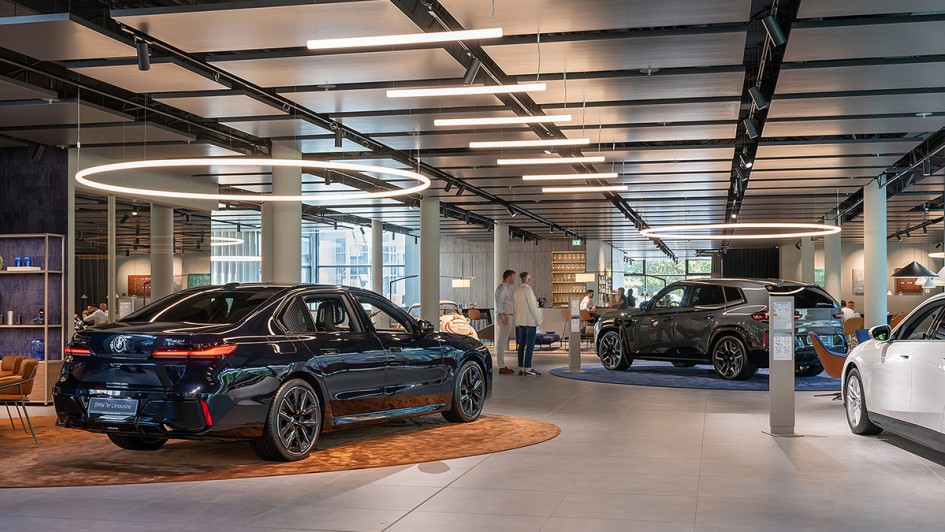 BMW Niederlassung München mit Retail.Next-Gestaltung