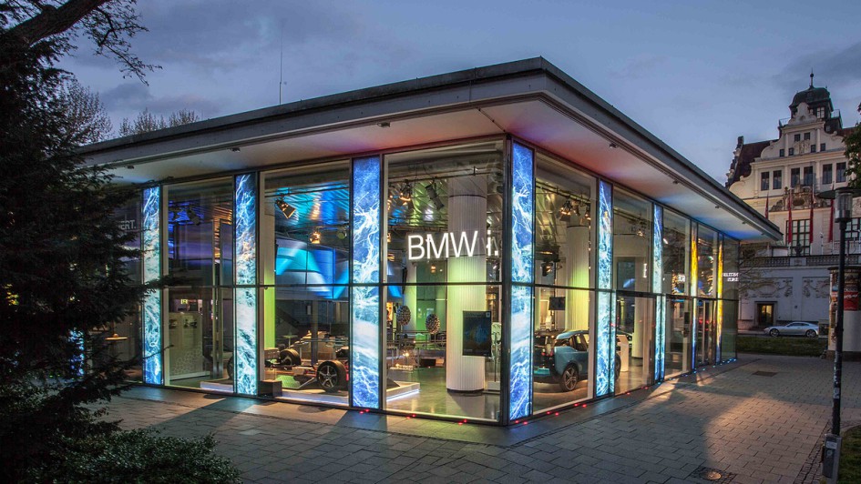 BMW-Pavillon im Jahr 2018