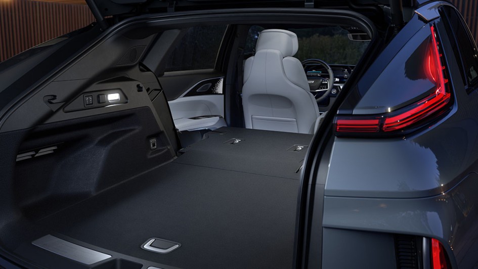 Cadillac Lyriq (2022)