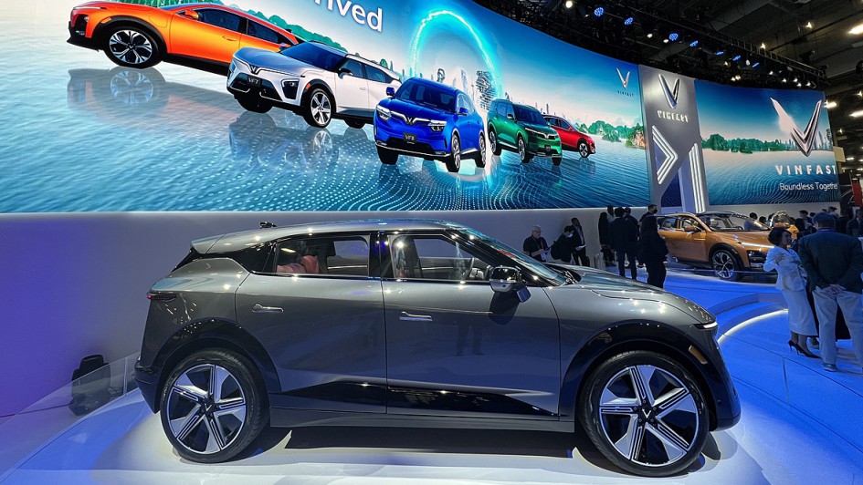 CES-2023-Vinfast