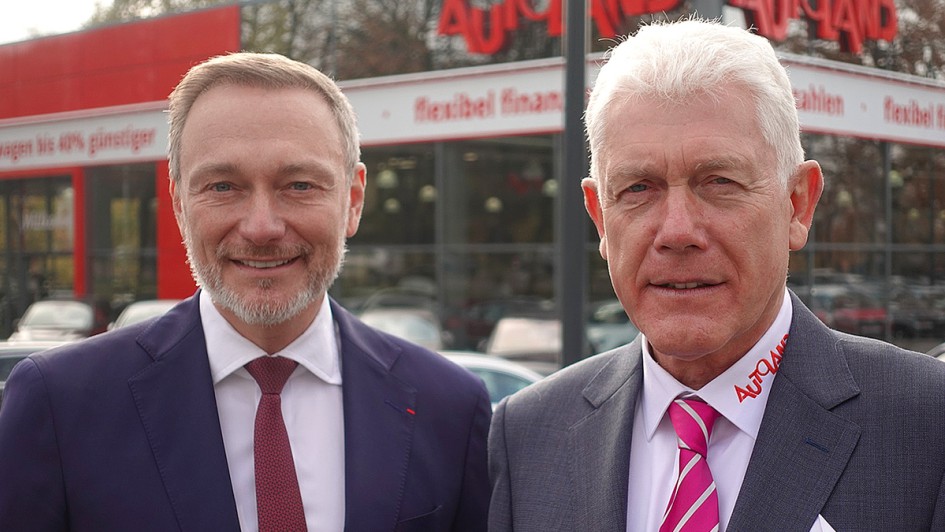 Autoland AG-Chef Wilfried Wilhelm Anclam (re.) mit seinem künftigen Stellvertreter Christian Lindner
