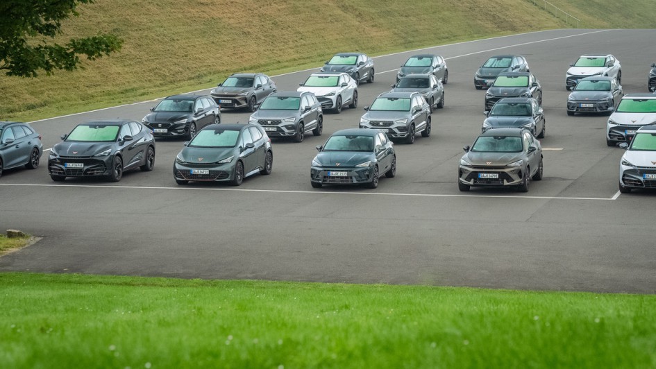 Modellportfolio von Cupra auf einem Foto