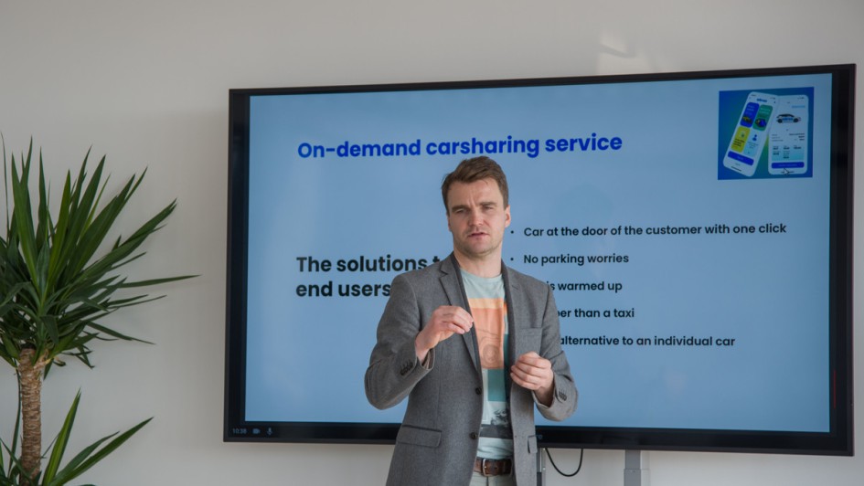 Vor fünf Jahren übernahm Enn Laansoo Jr. die Geschäfte und 
erdachte zwei Jahre später das Remote-Konzept, das seitdem in Estland schon 
praktiziert wird