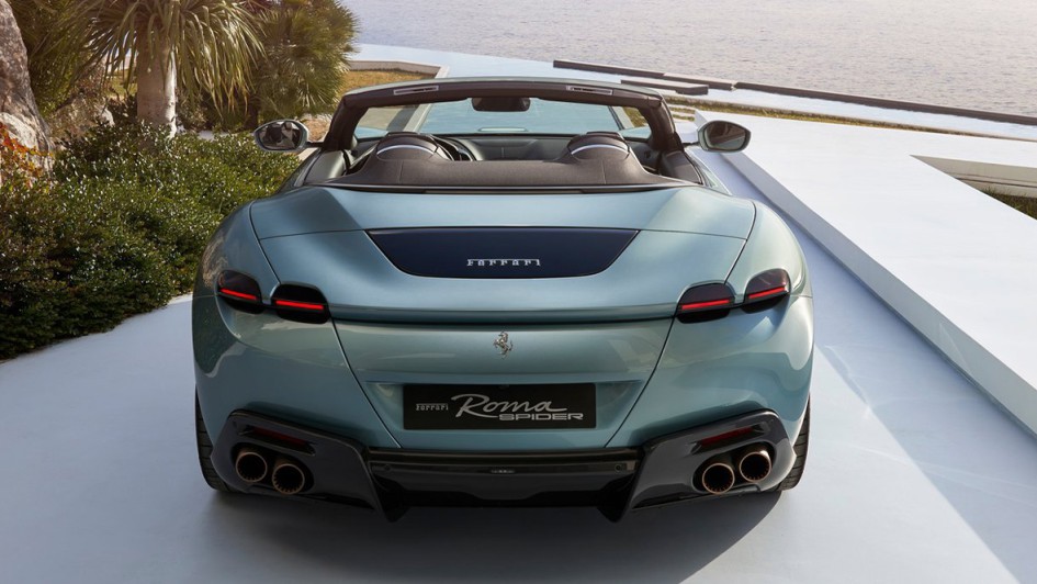 Ferrari Roma Spider 