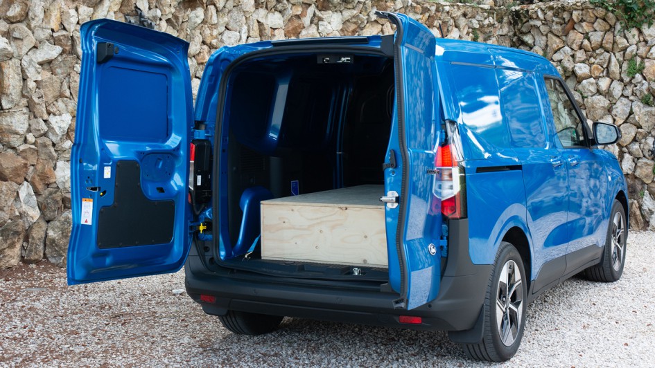 Ford E-Transit Courier