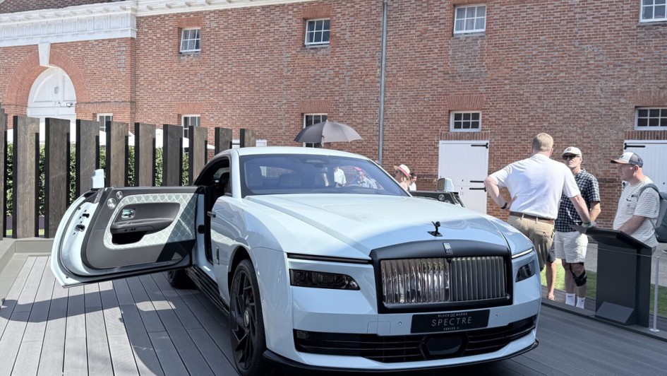 Rolls-Royce darf auch nicht fehlen.